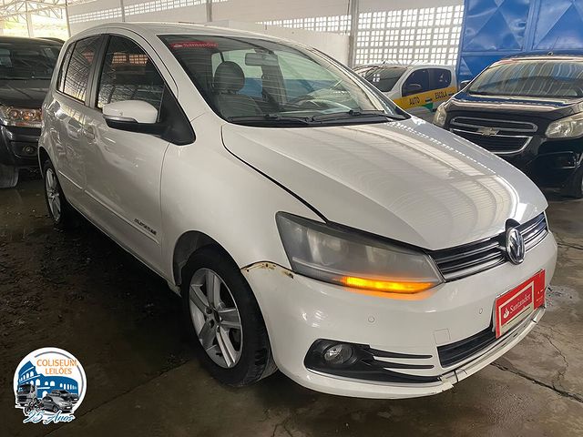 LOTE 28 VW FOX 1.0 FLEX 2013/2013