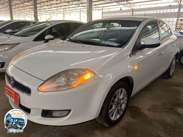 LOTE 29  FIAT BRAVO ESSENCE DUALOGIC 1.8 2012/2013
