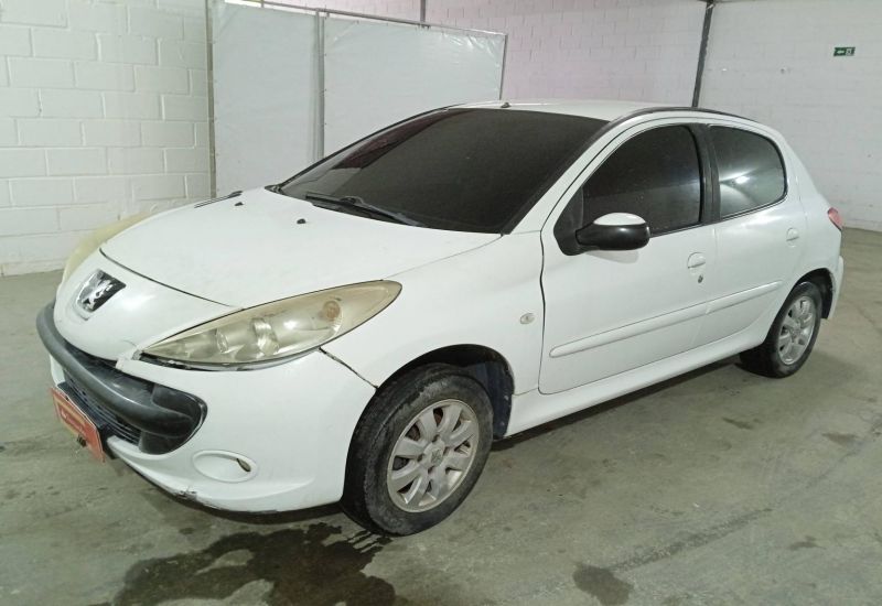 LOTE 15 PEUGEOT/207 XR SPORT 1.4 FLEX 2009/2010